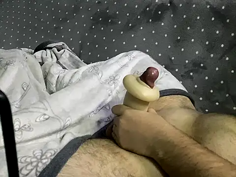 Snapshot of kzzix chatting on 10-25-25, 10:48 kzzix online show from 10-25-25, 10:48