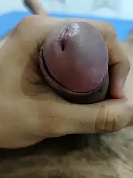 Snapshot of HGKNSS chatting on 01-20-25, 01:07 HGKNSS online show from 01-20-25, 01:07