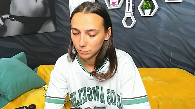 annabishop online show from 03-22-25, 04:15