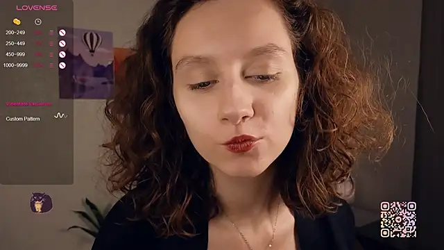 Leya Curly online show from 09-09-25, 01:43