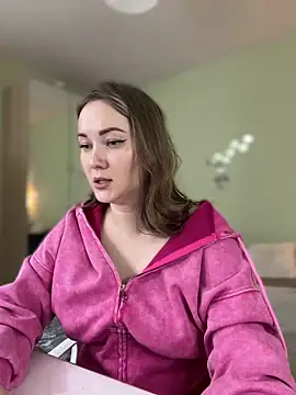 Snapshot of Kiss_My_Body chatting on 02-18-25, 07:09 Kiss My Body online show from 02-18-25, 07:09