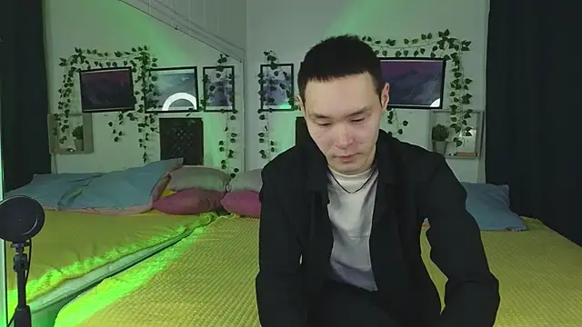 Snapshot of M_Jasper chatting on 02-10-25, 06:24 M Jasper online show from 02-10-25, 06:24