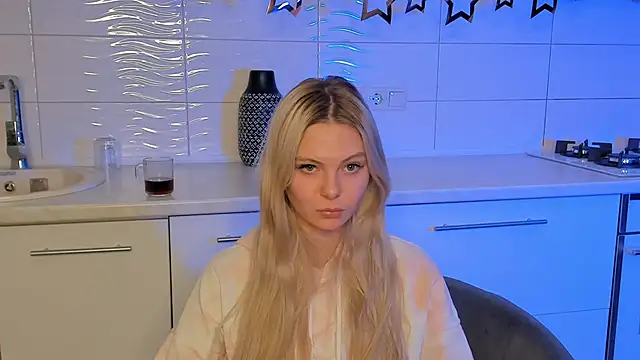 Snapshot of SynnoveEyre chatting on 01-22-25, 06:41 SynnoveEyre online show from 01-22-25, 06:41