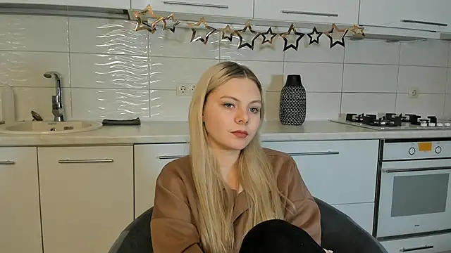 Snapshot of SynnoveEyre chatting on 01-28-25, 11:49 SynnoveEyre online show from 01-28-25, 11:49