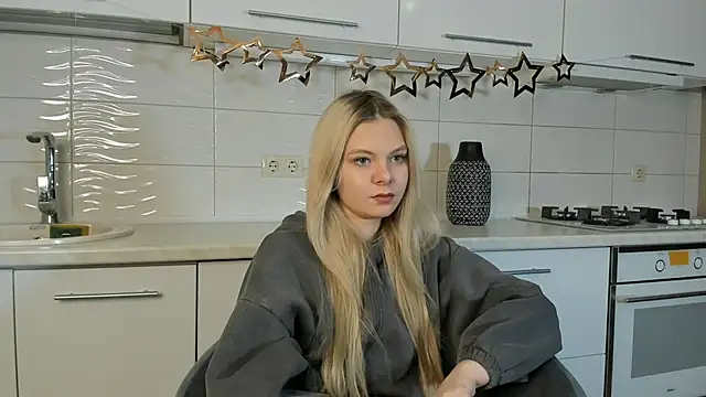 Snapshot of SynnoveEyre chatting on 01-29-25, 02:53 SynnoveEyre online show from 01-29-25, 02:53