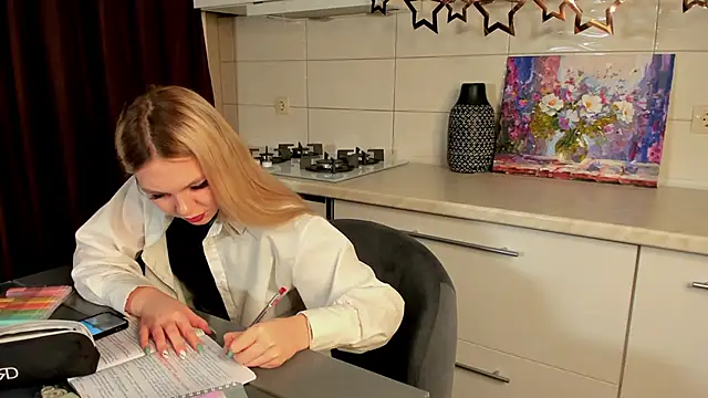 Snapshot of SynnoveEyre chatting on 02-12-25, 02:21 SynnoveEyre online show from 02-12-25, 02:21