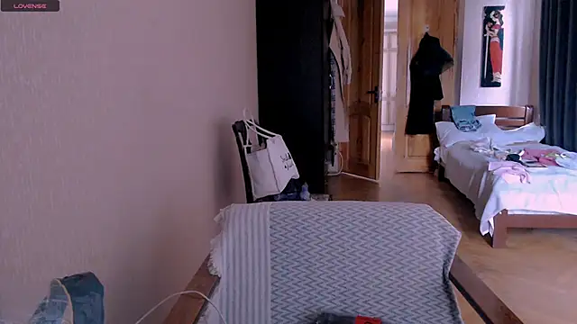  Roselina  online show from 03-19-25, 06:14