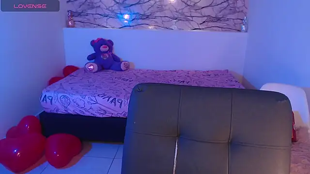 IslaBlaze online show from 02-16-25, 04:10