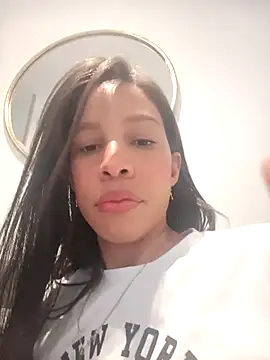 Keyler True18 online show from 02-19-25, 06:43