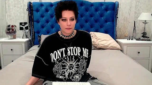 via mayer  online show from 06-11-26, 12:19