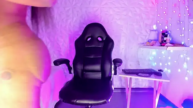 Snapshot of Karen_morena chatting on 01-24-25, 01:03 Karen morena online show from 01-24-25, 01:03