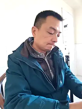 Snapshot of swg176 chatting on 01-16-25, 06:14 swg176 online show from 01-16-25, 06:14