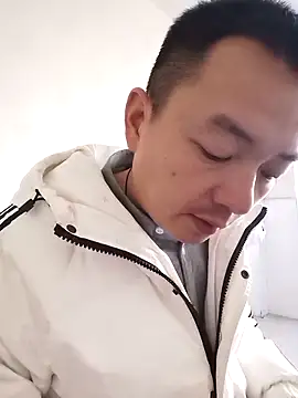 Snapshot of swg176 chatting on 01-18-25, 05:31 swg176 online show from 01-18-25, 05:31