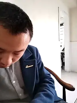 Snapshot of swg176 chatting on 01-21-25, 06:54 swg176 online show from 01-21-25, 06:54