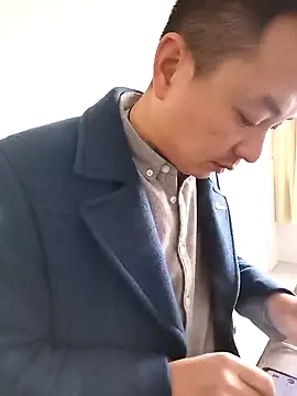 Snapshot of swg176 chatting on 01-22-25, 05:16 swg176 online show from 01-22-25, 05:16