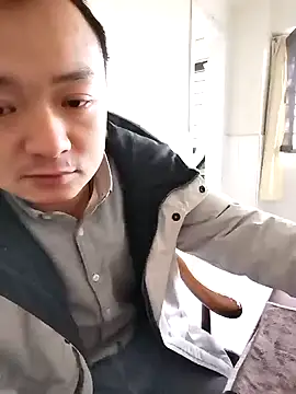 Snapshot of swg176 chatting on 01-27-25, 02:20 swg176 online show from 01-27-25, 02:20