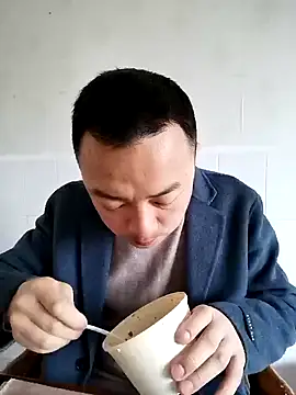 Snapshot of swg176 chatting on 03-08-25, 02:12 swg176 online show from 03-08-25, 02:12