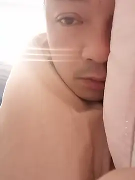 Snapshot of swg176 chatting on 03-16-25, 01:07 swg176 online show from 03-16-25, 01:07