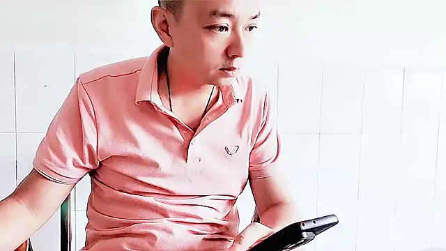 Snapshot of swg176 chatting on 09-17-25, 03:08 swg176 online show from 09-17-25, 03:08