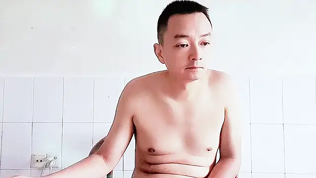 Snapshot of swg176 chatting on 09-18-25, 01:18 swg176 online show from 09-18-25, 01:18