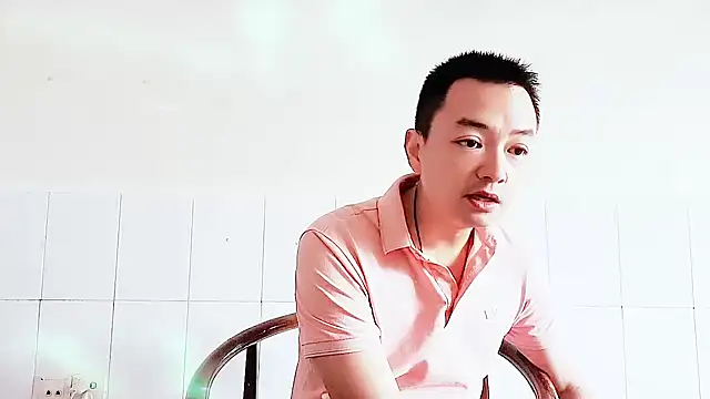 Snapshot of swg176 chatting on 10-02-25, 02:07 swg176 online show from 10-02-25, 02:07