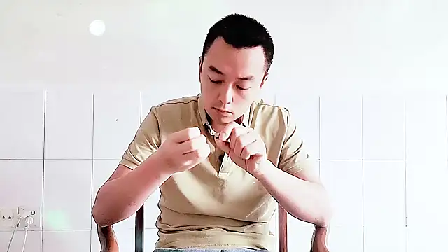 Snapshot of swg176 chatting on 10-03-25, 03:03 swg176 online show from 10-03-25, 03:03