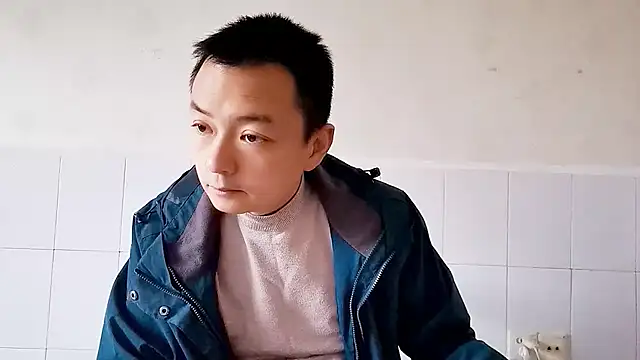 Snapshot of swg176 chatting on 10-12-25, 11:59 swg176 online show from 10-12-25, 11:59