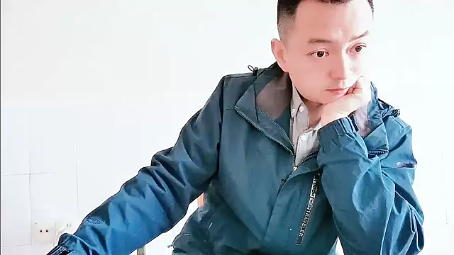 Snapshot of swg176 chatting on 10-21-25, 06:25 swg176 online show from 10-21-25, 06:25