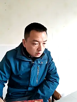 Snapshot of swg176 chatting on 12-19-25, 01:34 swg176 online show from 12-19-25, 01:34