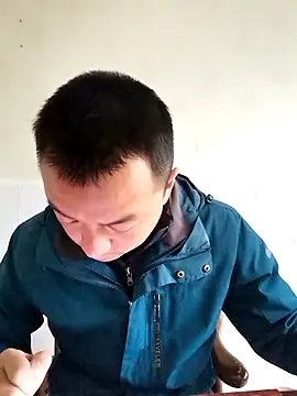 Snapshot of swg176 chatting on 12-22-25, 01:35 swg176 online show from 12-22-25, 01:35