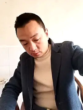 Snapshot of swg176 chatting on 03-04-26, 02:39 swg176 online show from 03-04-26, 02:39