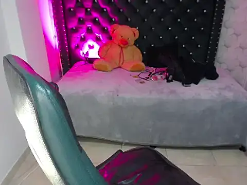 madelein m online show from 02-08-25, 03:53