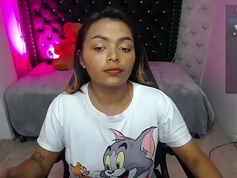 madelein m online show from 02-21-25, 07:43