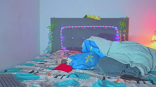 NoaBrowm online show from 11-27-25, 10:45