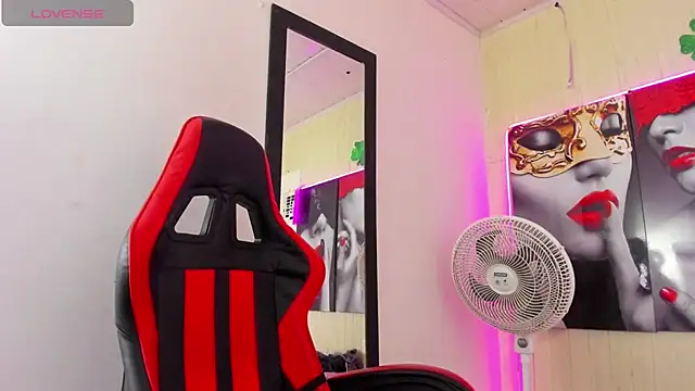 Miss sparkle00 online show from 10-03-25, 04:53