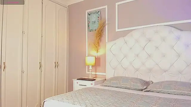 Snapshot of connor_and_angel chatting on 02-25-25, 08:09 connor and angel online show from 02-25-25, 08:09