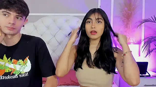 Snapshot of connor_and_angel chatting on 10-26-25, 01:17 connor and angel online show from 10-26-25, 01:17