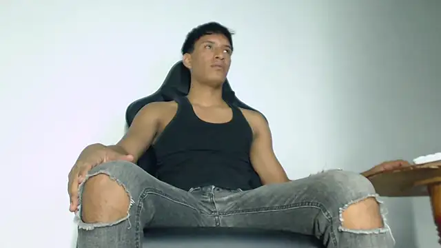 matteo rivas online show from 02-12-26, 03:45