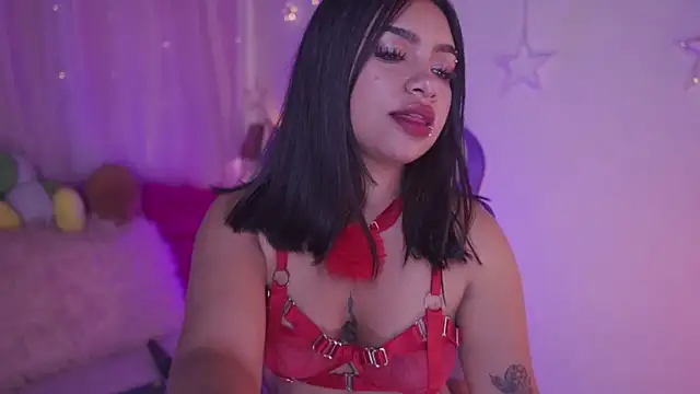 Snapshot of emma_soffia_ chatting on 02-03-25, 06:49 emma soffia  online show from 02-03-25, 06:49