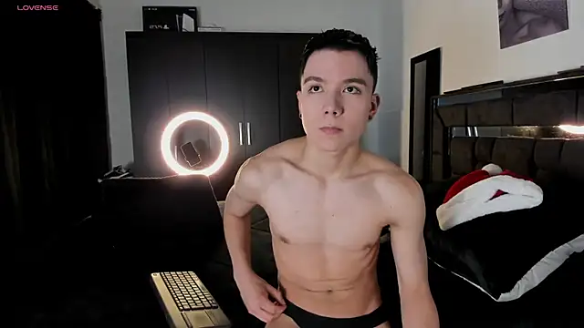 alanblack1 online show from 12-03-25, 09:57