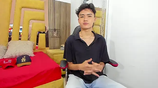 Snapshot of AiddenScott chatting on 01-25-25, 07:38 AiddenScott online show from 01-25-25, 07:38