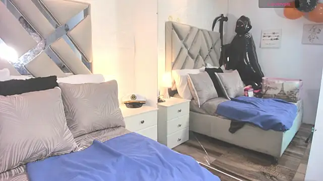 raquell moore online show from 10-14-25, 11:33