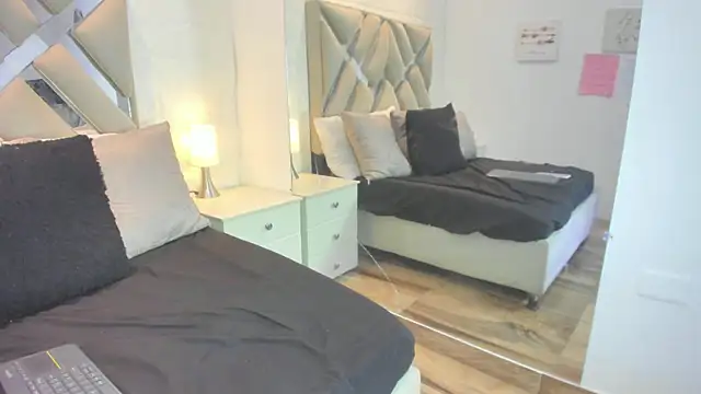 raquell moore online show from 01-10-26, 03:25