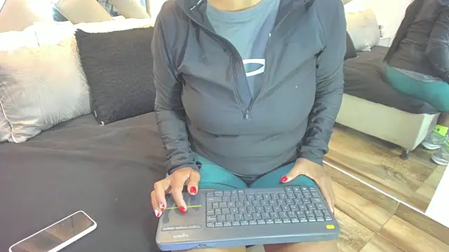 raquell moore online show from 01-13-26, 05:29