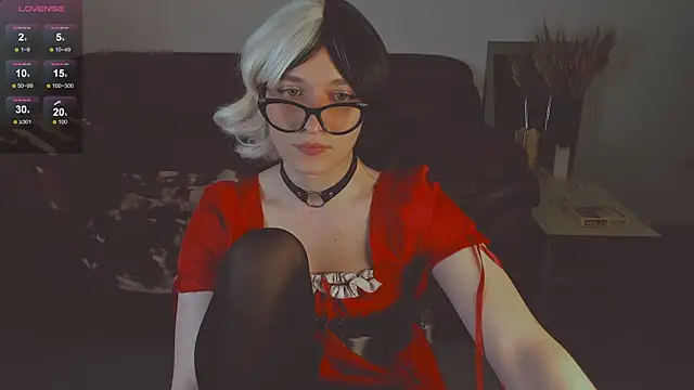 foxy jpg online show from 03-03-25, 11:24