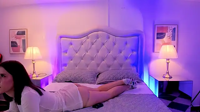 Snapshot of ethan_and_ava chatting on 02-05-25, 01:44 ethan and ava online show from 02-05-25, 01:44