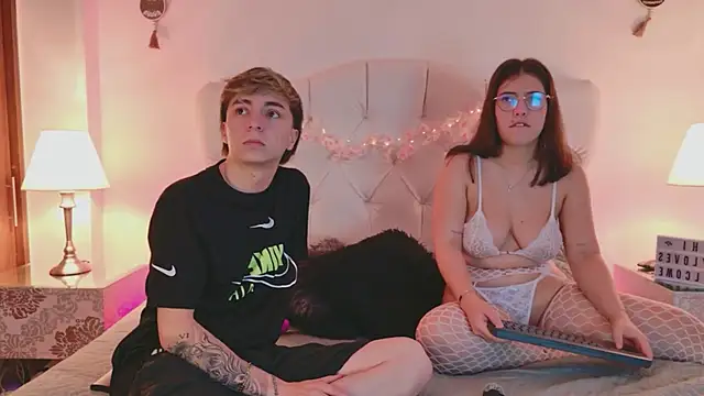 Snapshot of ethan_and_ava chatting on 09-25-25, 02:59 ethan and ava online show from 09-25-25, 02:59