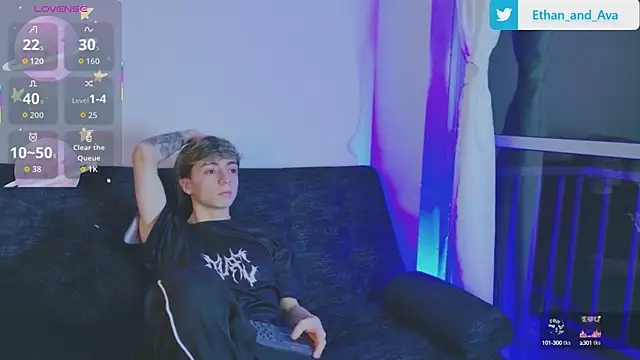 Snapshot of ethan_and_ava chatting on 10-11-25, 02:55 ethan and ava online show from 10-11-25, 02:55