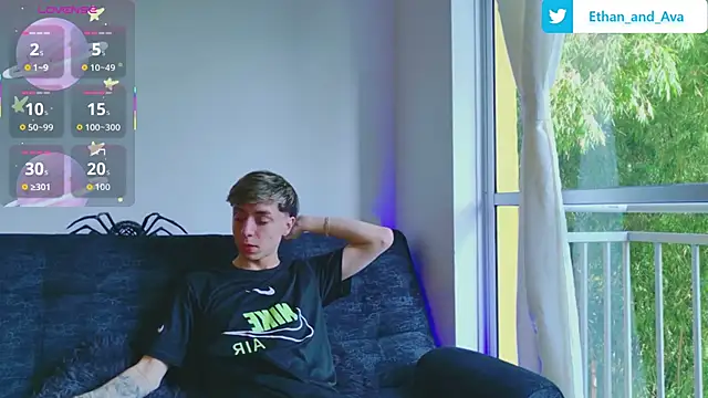 Snapshot of ethan_and_ava chatting on 10-15-25, 12:38 ethan and ava online show from 10-15-25, 12:38