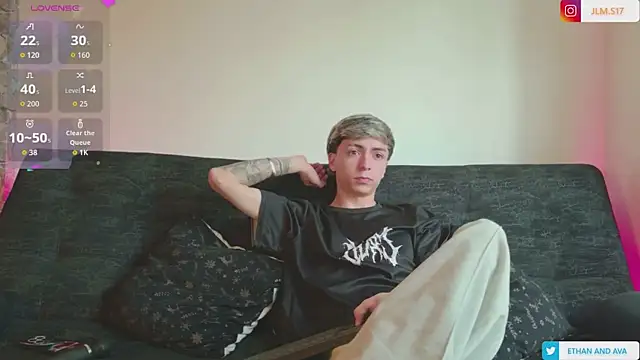 Snapshot of ethan_and_ava chatting on 05-16-26, 12:26 ethan and ava online show from 05-16-26, 12:26